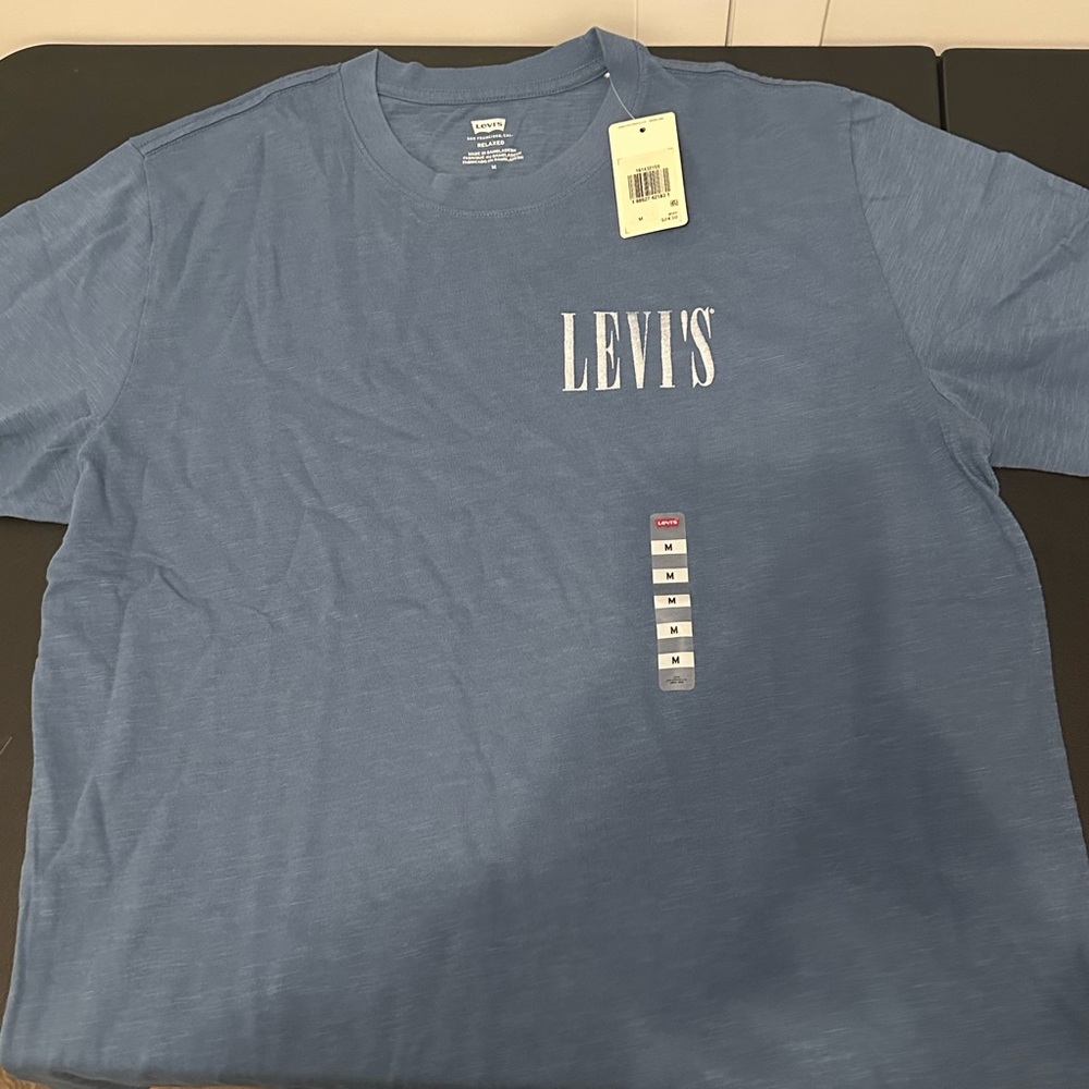 Levi’s Men T-Shirt
